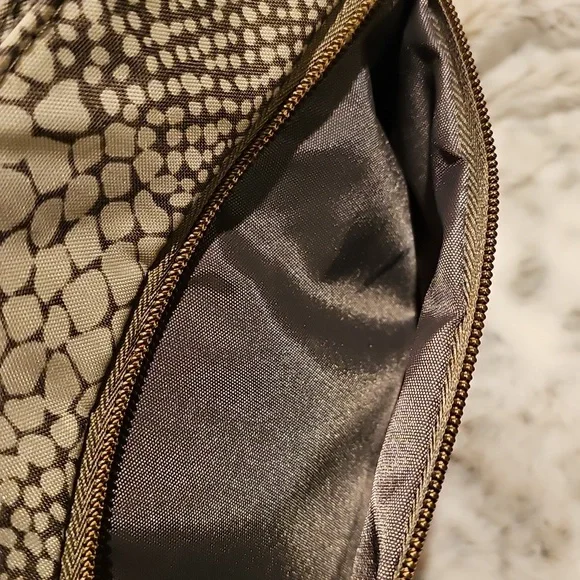 Travelon Crossbody Bag Like New Condition - Picture 8 of 13